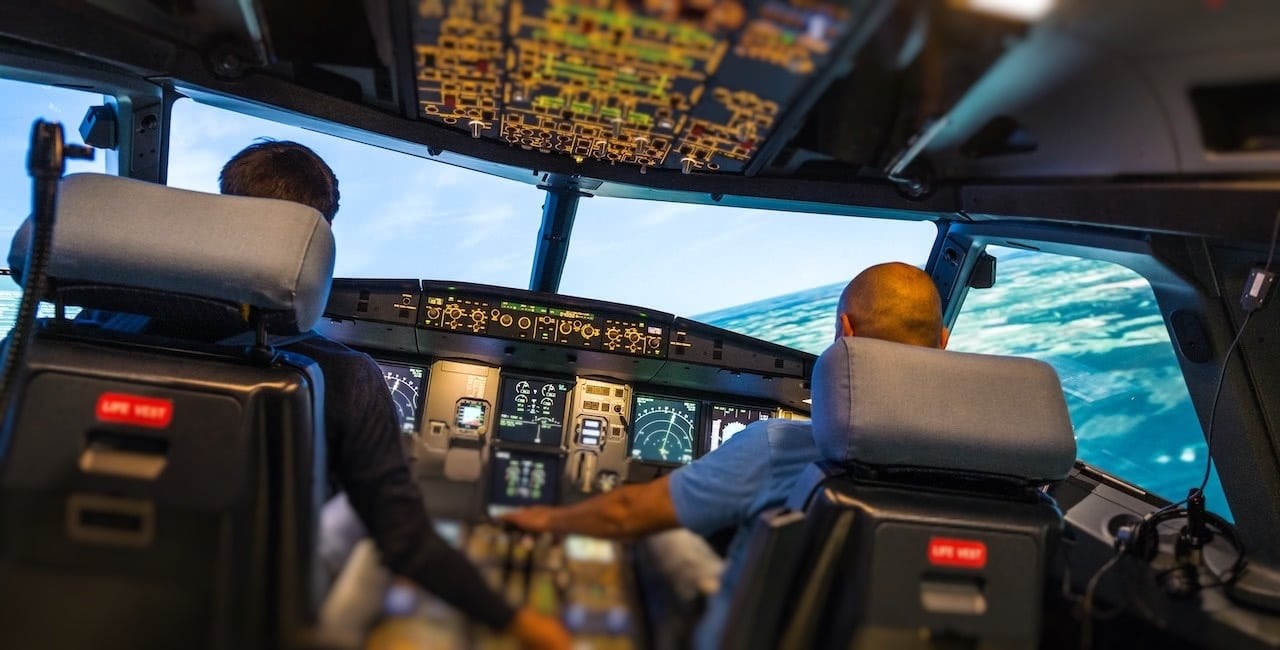 commercial-airplane-pilots